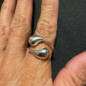 Teardrop sterling silver ring, size 7.